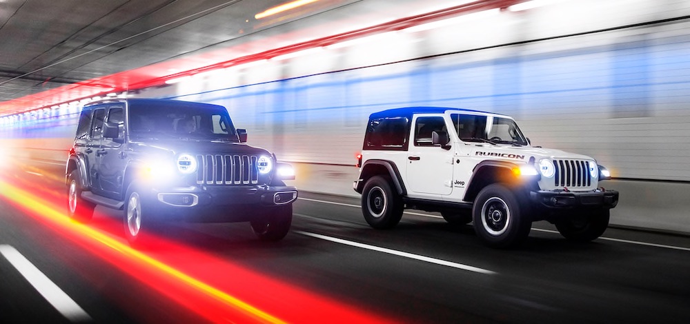 2018-Jeep-Wrangler-Sahara-4x4-Rubicon-4x4-6.jpg