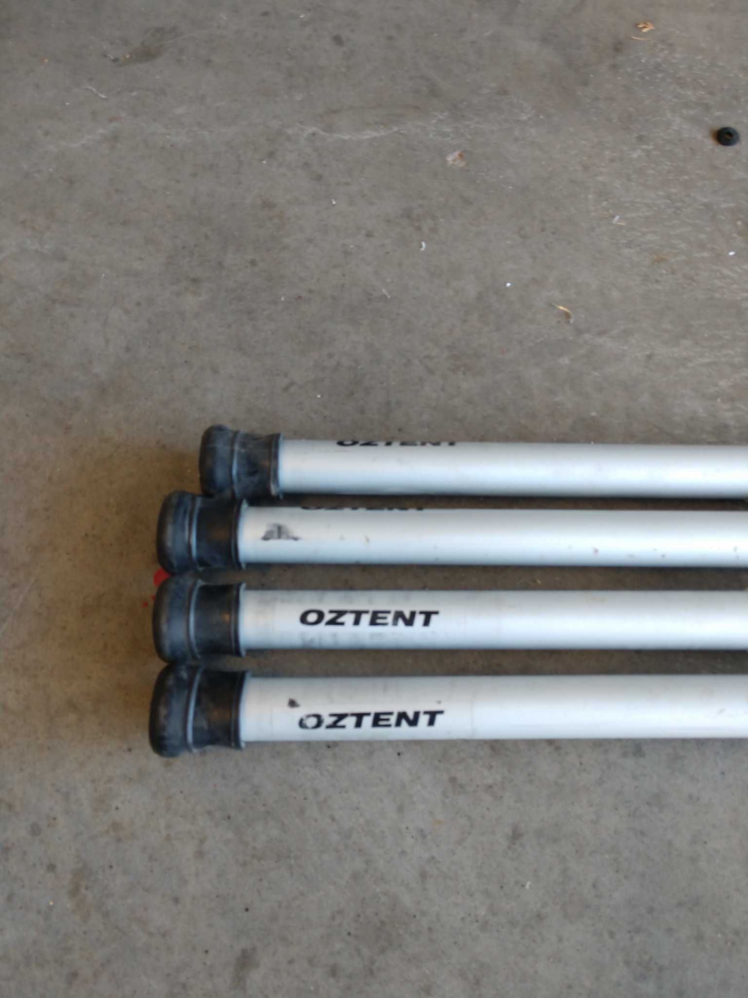 FoxWing Parts (9a) Vert Poles.jpg