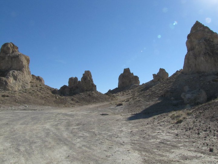 Trona pinnacles.jpg