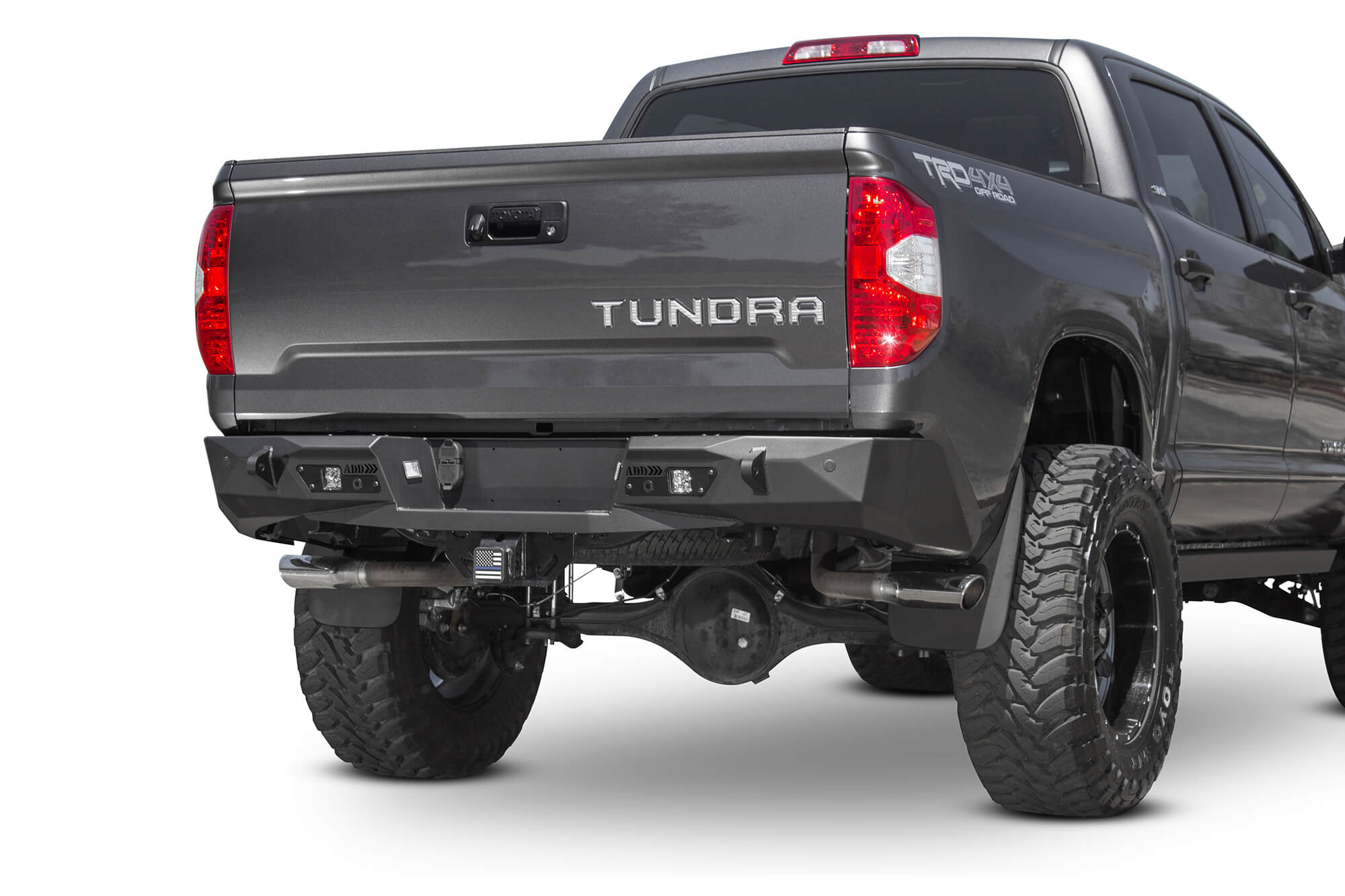 2018-toyota-tundra-rear-bumper.jpg