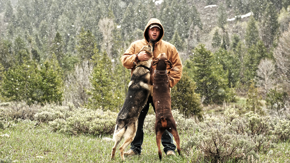 Daddy and doggies waiting for lift small.jpg