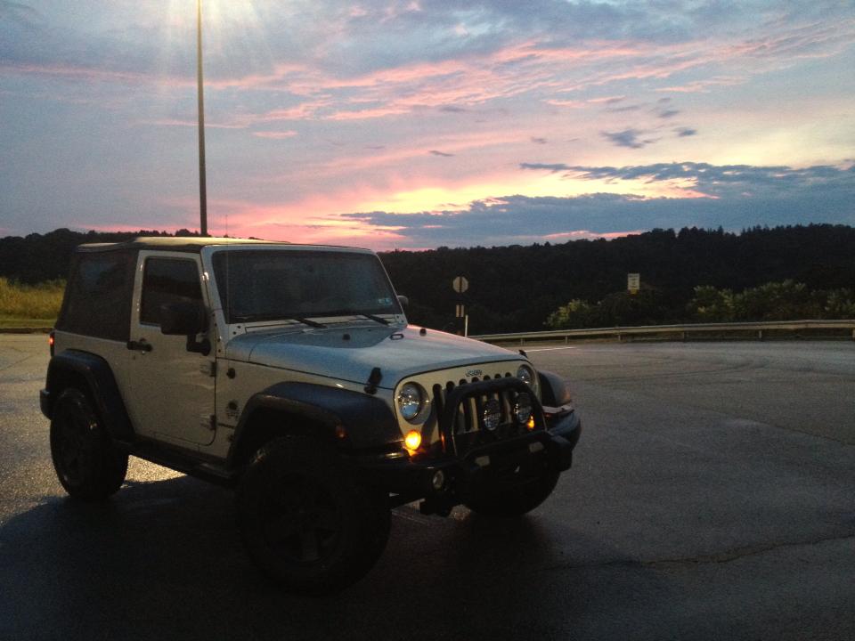 keelyjeepsunset.jpg