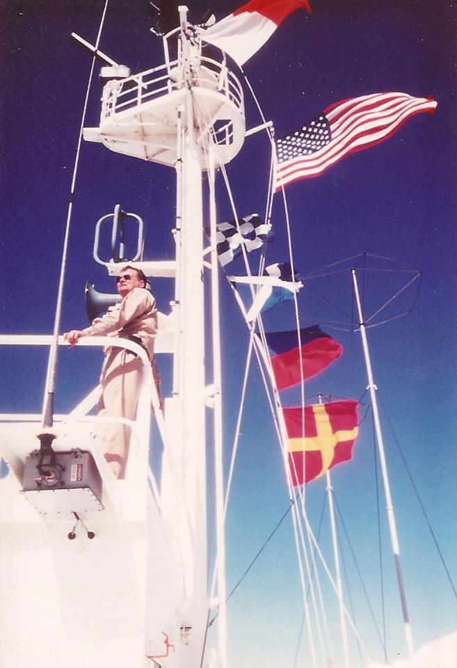 Sailing into SF Bay 1991.jpg