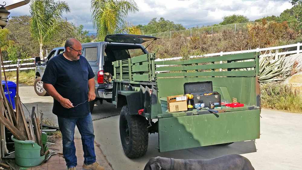 Trailer to the shop.jpg